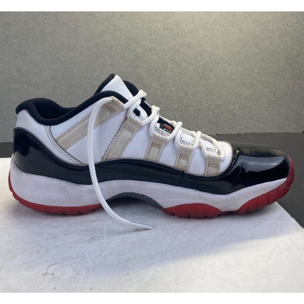 Size 6 Y  Nike Air Jordan 11 Low Concord Bred 528896-160 Boys Athletic Shoes